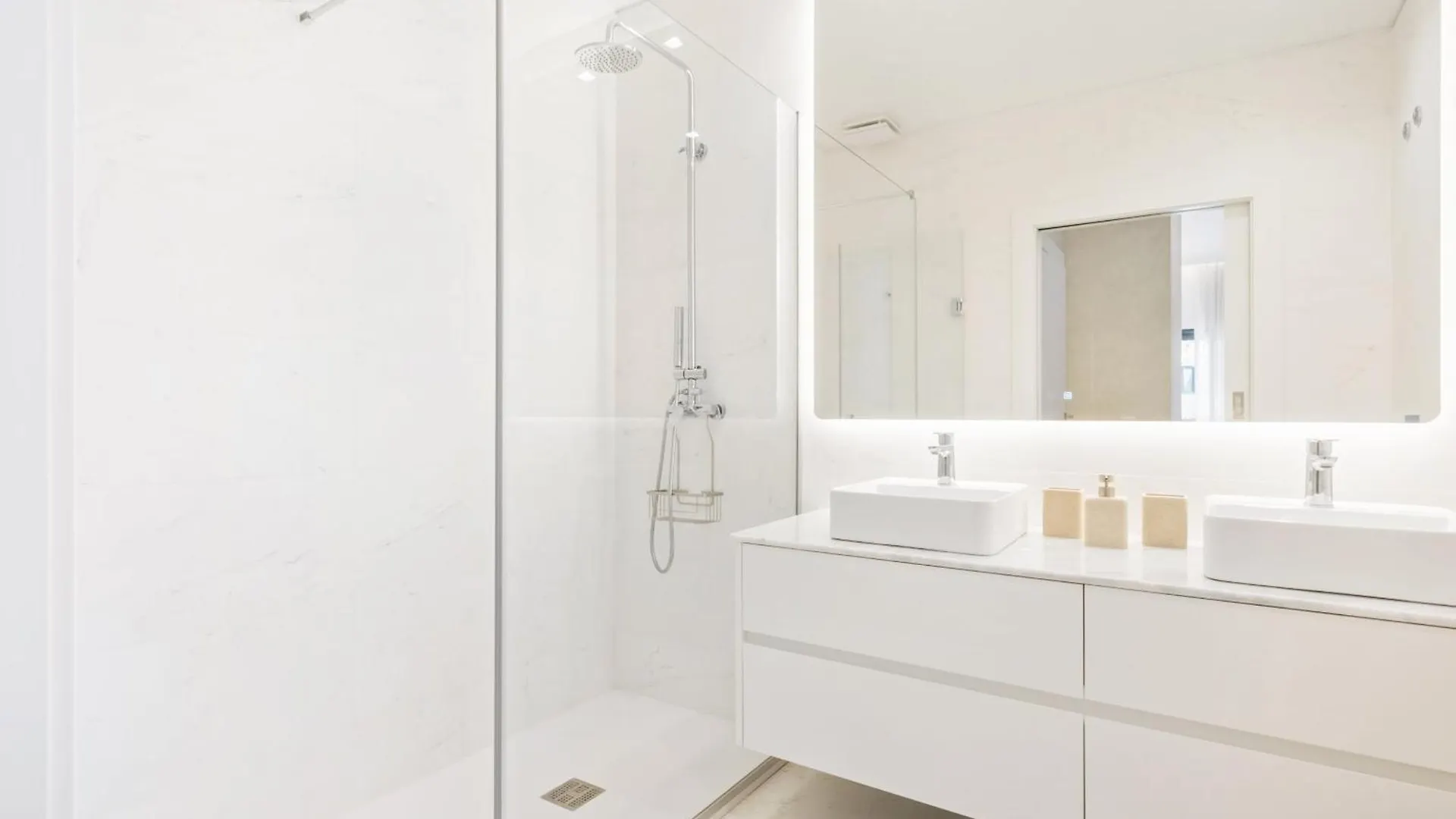 شقة Acquas Bliss By Madeira Sun Travel فونشال 0*,  البرتغال